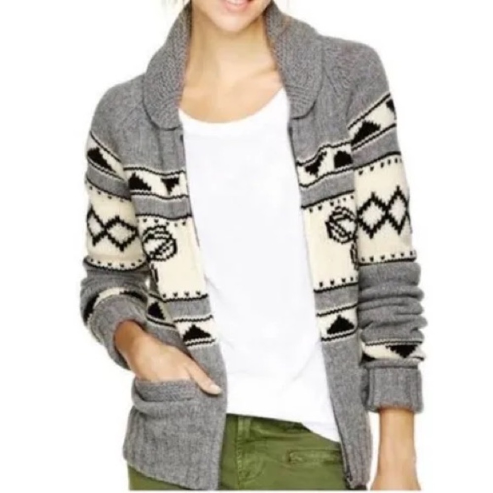 TNA Aritzia 100% Lambswool Cowichan Full Zip Sweater Cardigan XS